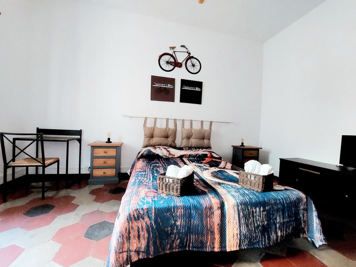Trastevere In Bike - Con Wi-Fi E Ac ローマ エクステリア 写真